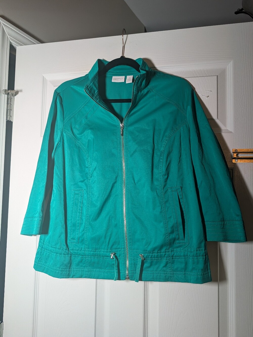 Zenergy by Chico’s Teal Turquoise Zip Front Jacket Size 1 Medium Adjustable Hem